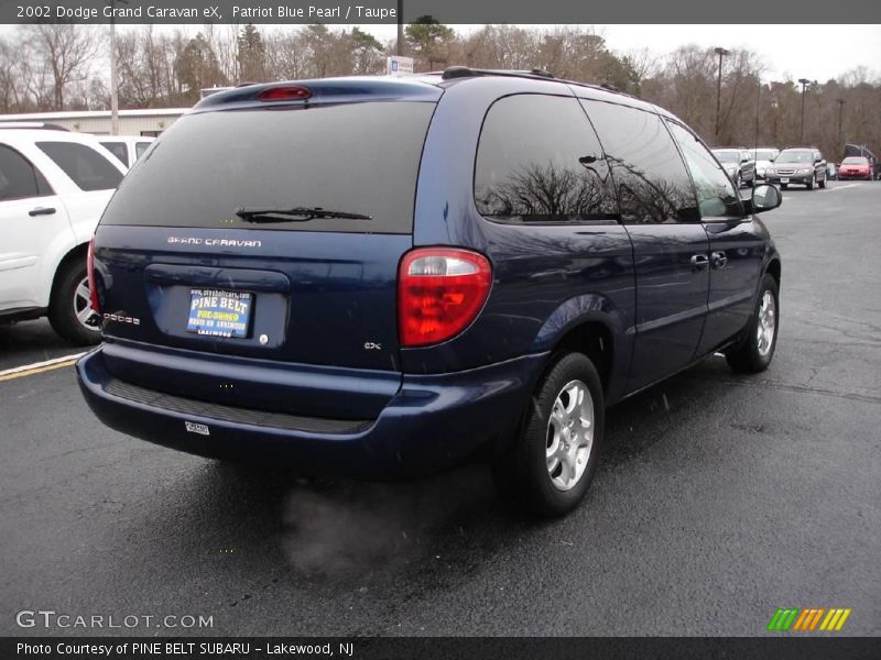 Patriot Blue Pearl / Taupe 2002 Dodge Grand Caravan eX