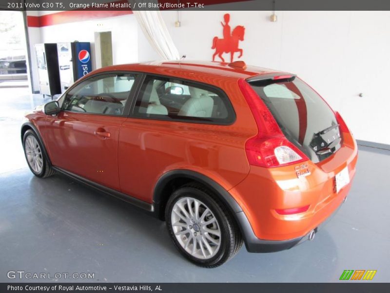 Orange Flame Metallic / Off Black/Blonde T-Tec 2011 Volvo C30 T5