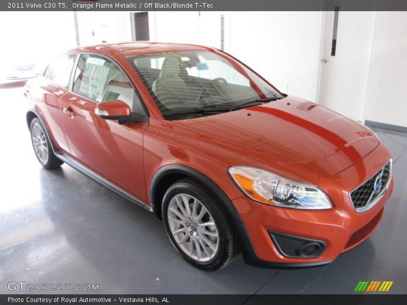 Orange Flame Metallic / Off Black/Blonde T-Tec 2011 Volvo C30 T5