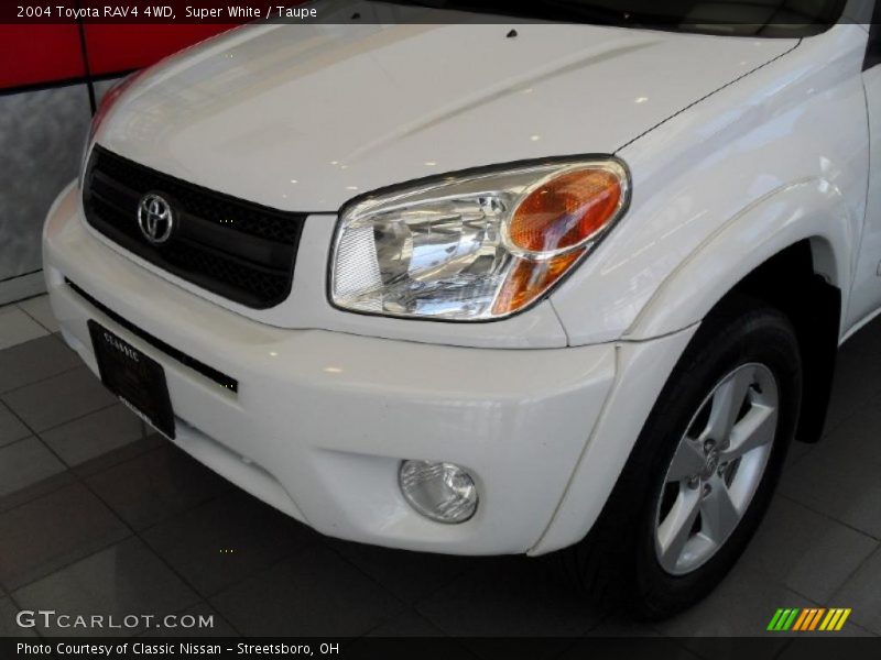 Super White / Taupe 2004 Toyota RAV4 4WD