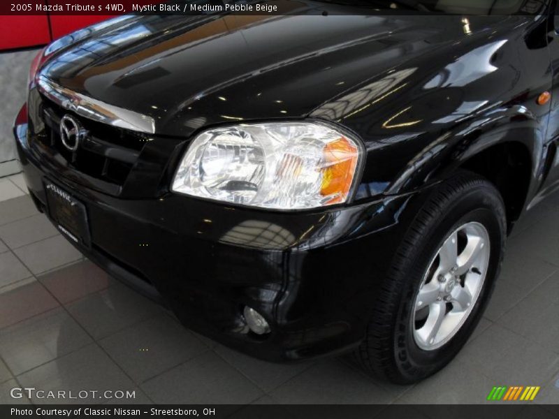 Mystic Black / Medium Pebble Beige 2005 Mazda Tribute s 4WD