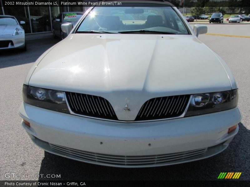 Platinum White Pearl / Brown/Tan 2002 Mitsubishi Diamante LS
