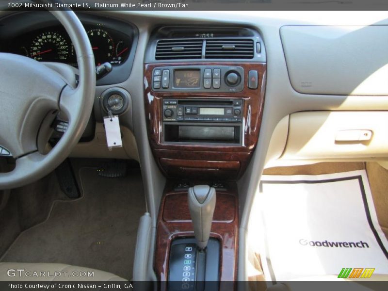 Platinum White Pearl / Brown/Tan 2002 Mitsubishi Diamante LS