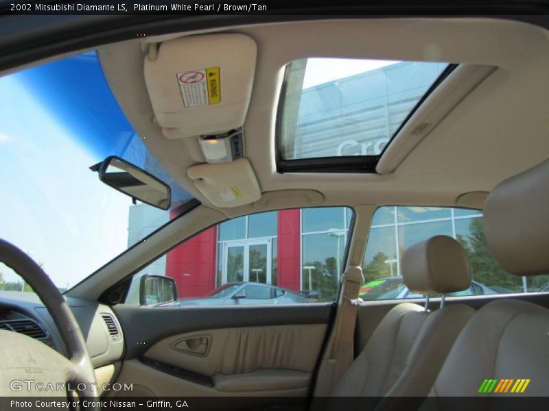 Platinum White Pearl / Brown/Tan 2002 Mitsubishi Diamante LS