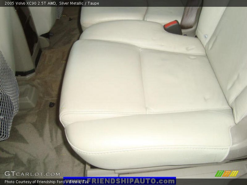 Silver Metallic / Taupe 2005 Volvo XC90 2.5T AWD