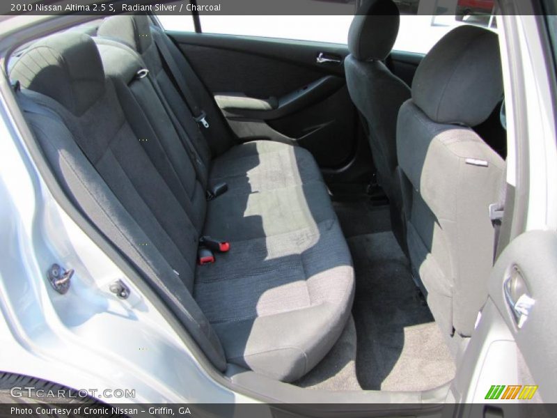 Radiant Silver / Charcoal 2010 Nissan Altima 2.5 S
