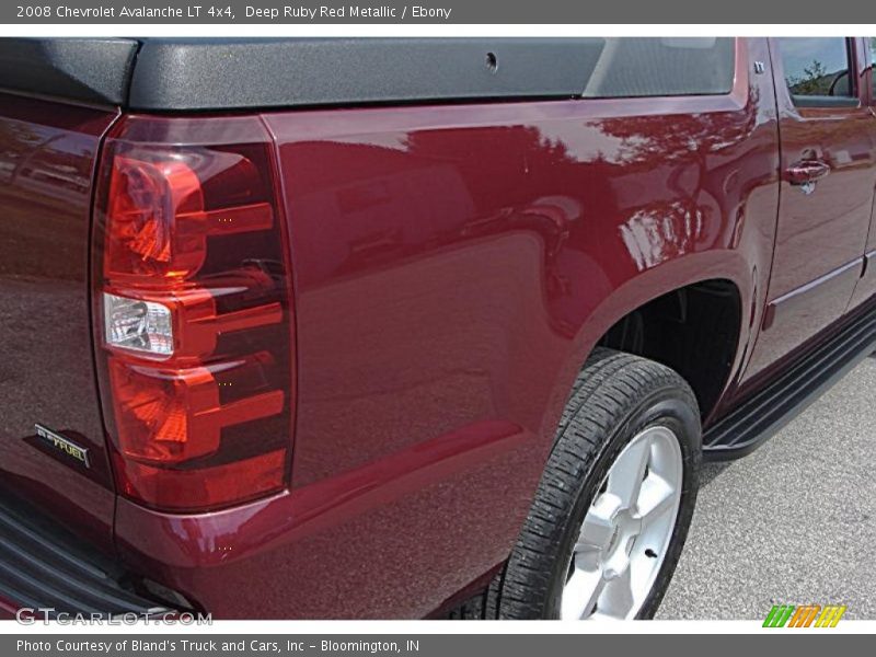 Deep Ruby Red Metallic / Ebony 2008 Chevrolet Avalanche LT 4x4