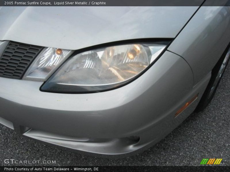 Liquid Silver Metallic / Graphite 2005 Pontiac Sunfire Coupe