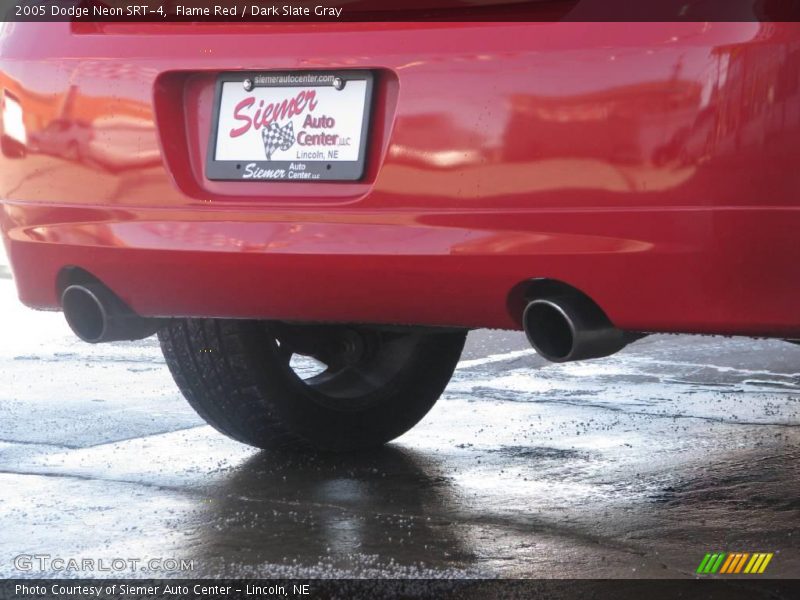 Flame Red / Dark Slate Gray 2005 Dodge Neon SRT-4