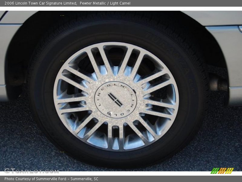 Pewter Metallic / Light Camel 2006 Lincoln Town Car Signature Limited