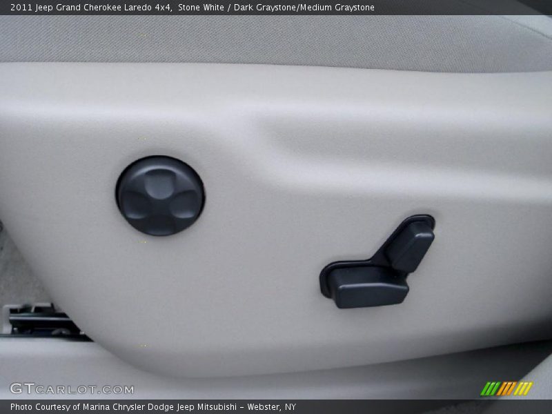 Stone White / Dark Graystone/Medium Graystone 2011 Jeep Grand Cherokee Laredo 4x4
