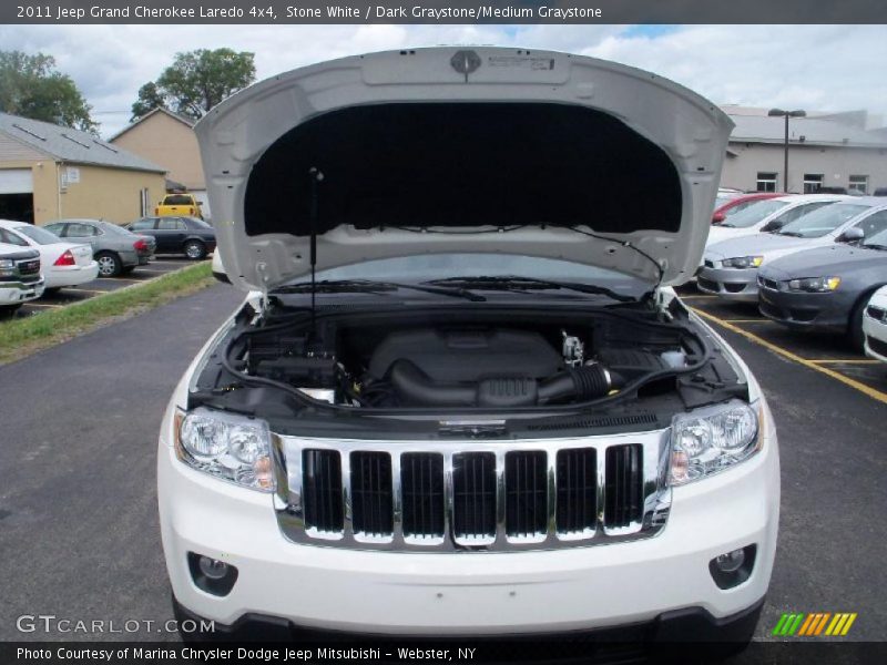 Stone White / Dark Graystone/Medium Graystone 2011 Jeep Grand Cherokee Laredo 4x4