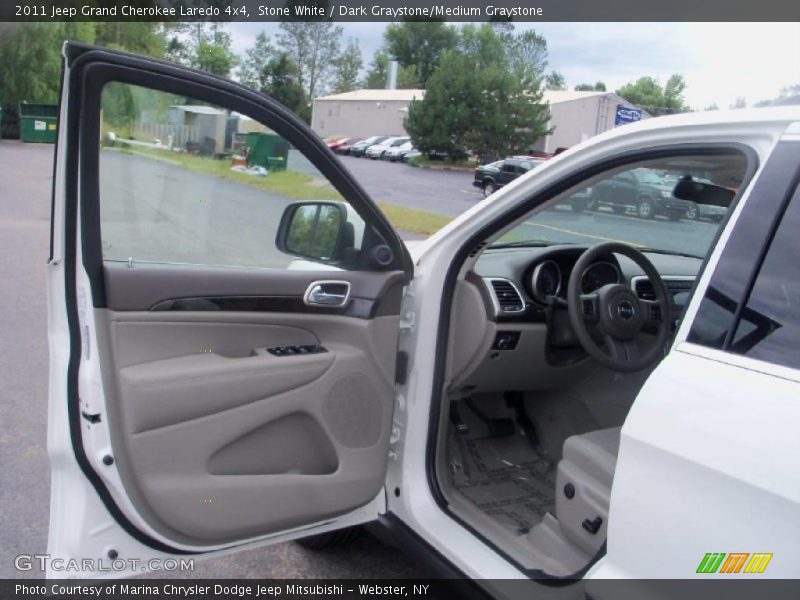 Stone White / Dark Graystone/Medium Graystone 2011 Jeep Grand Cherokee Laredo 4x4