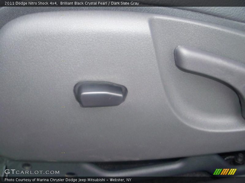 Brilliant Black Crystal Pearl / Dark Slate Gray 2011 Dodge Nitro Shock 4x4