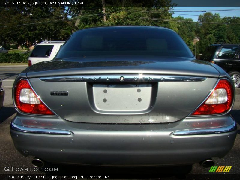 Quartz Metallic / Dove 2006 Jaguar XJ XJ8 L