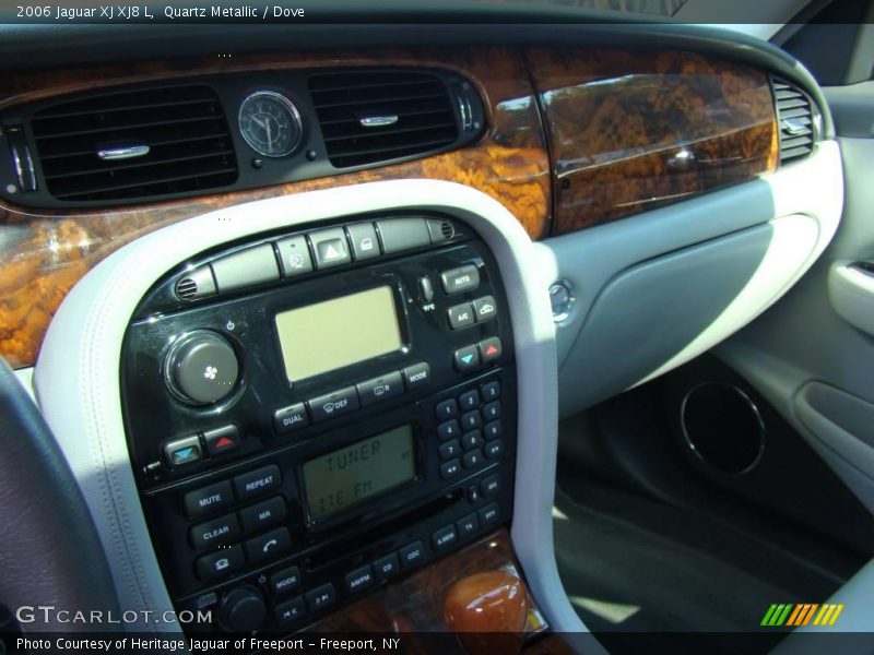 Quartz Metallic / Dove 2006 Jaguar XJ XJ8 L