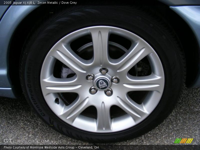 Zircon Metallic / Dove Grey 2005 Jaguar XJ XJ8 L