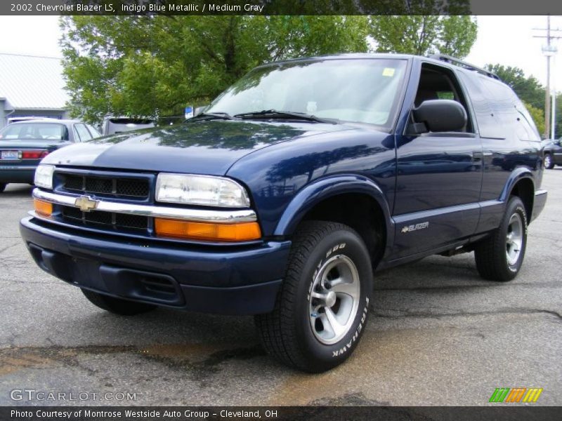 Indigo Blue Metallic / Medium Gray 2002 Chevrolet Blazer LS