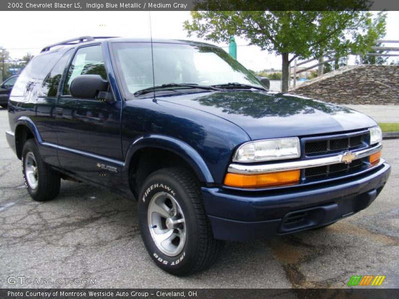 Indigo Blue Metallic / Medium Gray 2002 Chevrolet Blazer LS