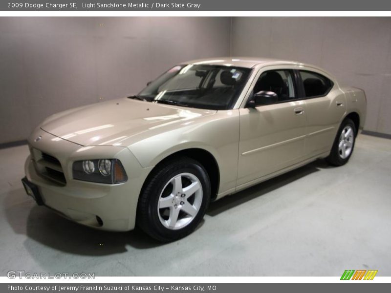 Light Sandstone Metallic / Dark Slate Gray 2009 Dodge Charger SE