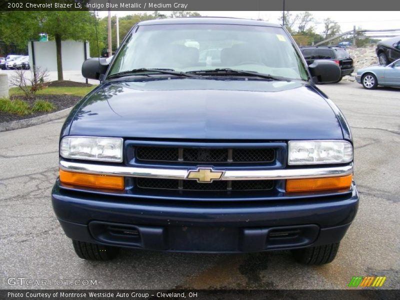 Indigo Blue Metallic / Medium Gray 2002 Chevrolet Blazer LS