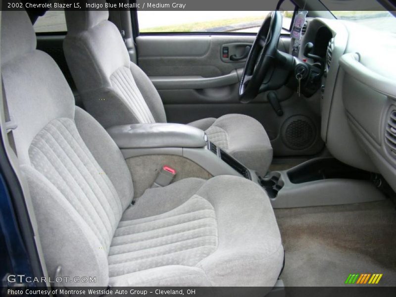 Indigo Blue Metallic / Medium Gray 2002 Chevrolet Blazer LS