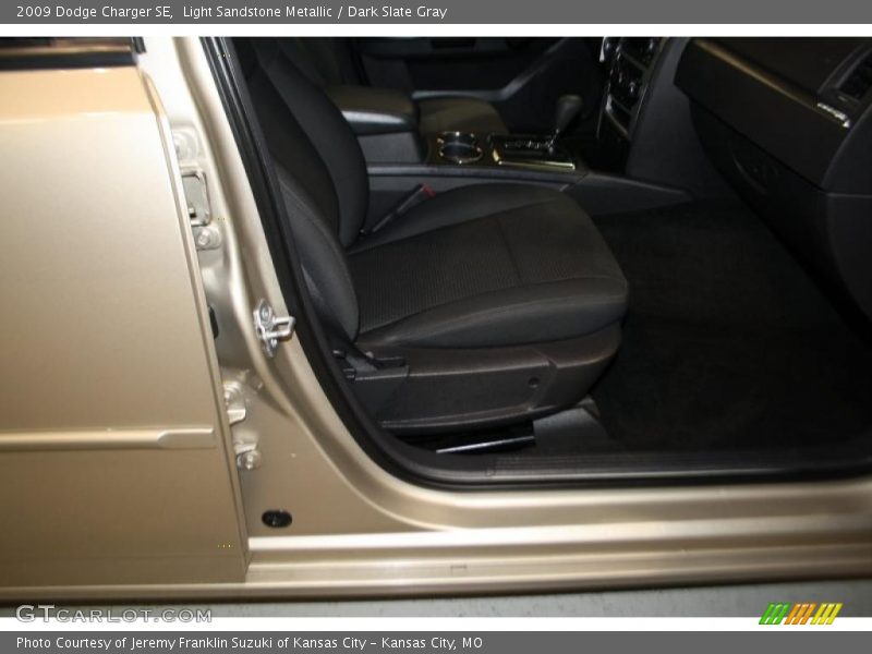 Light Sandstone Metallic / Dark Slate Gray 2009 Dodge Charger SE