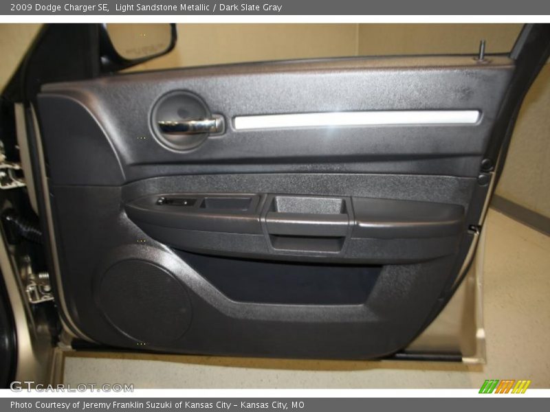 Light Sandstone Metallic / Dark Slate Gray 2009 Dodge Charger SE