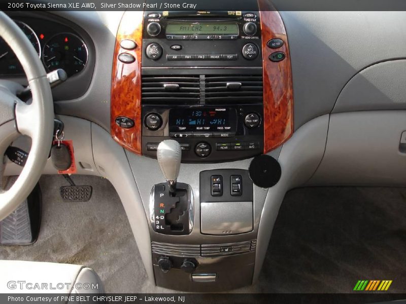 Silver Shadow Pearl / Stone Gray 2006 Toyota Sienna XLE AWD