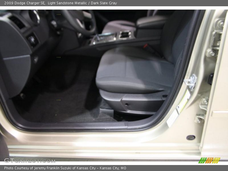 Light Sandstone Metallic / Dark Slate Gray 2009 Dodge Charger SE