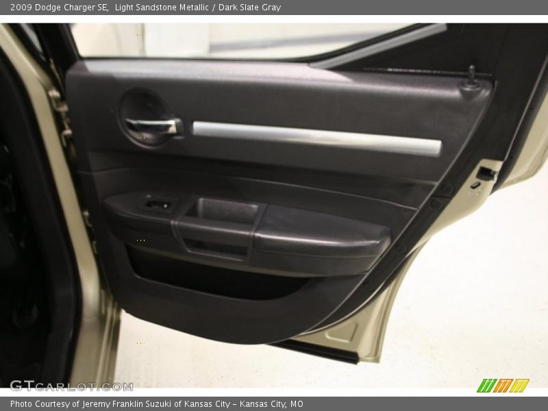 Light Sandstone Metallic / Dark Slate Gray 2009 Dodge Charger SE