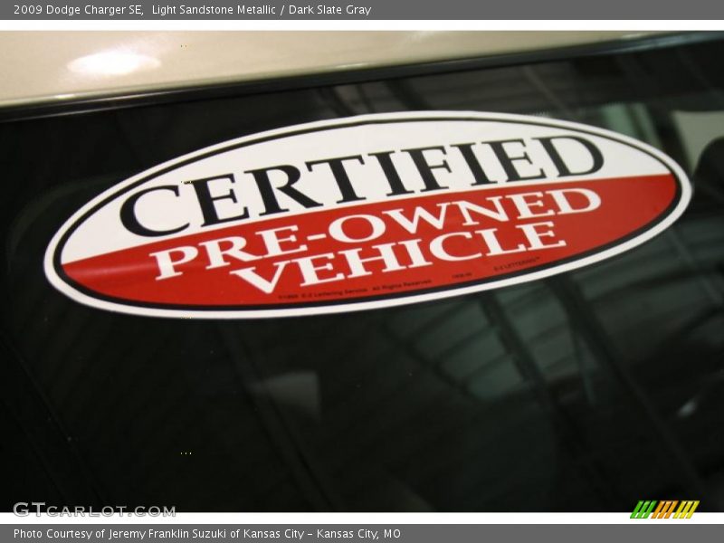Light Sandstone Metallic / Dark Slate Gray 2009 Dodge Charger SE