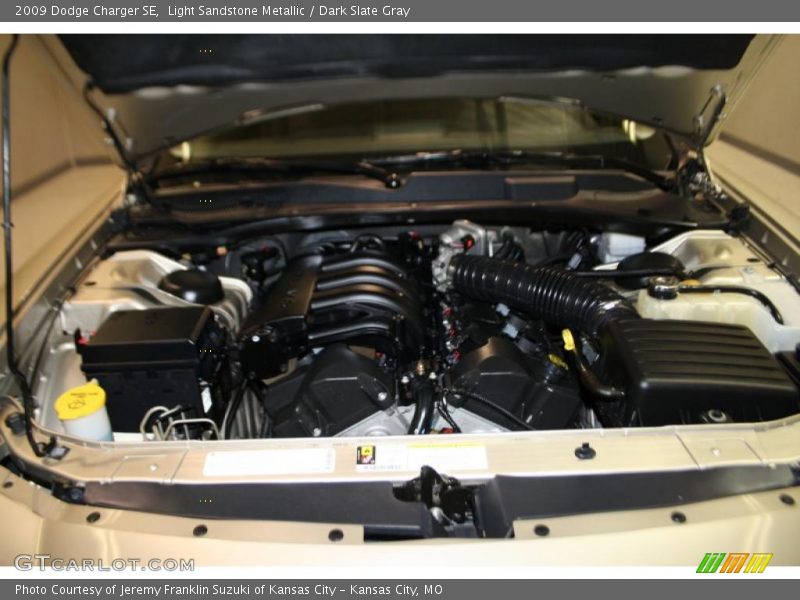 Light Sandstone Metallic / Dark Slate Gray 2009 Dodge Charger SE