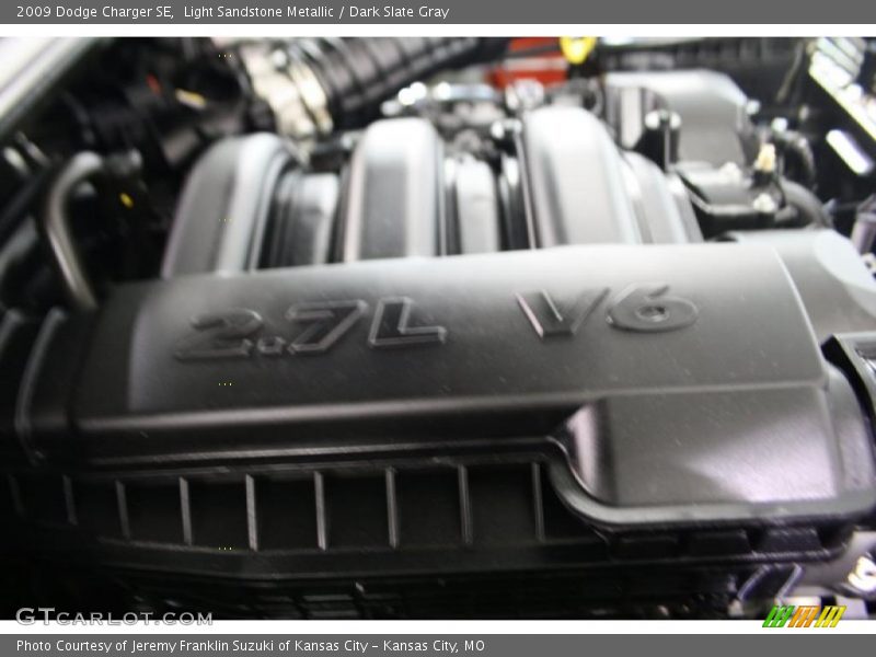 Light Sandstone Metallic / Dark Slate Gray 2009 Dodge Charger SE