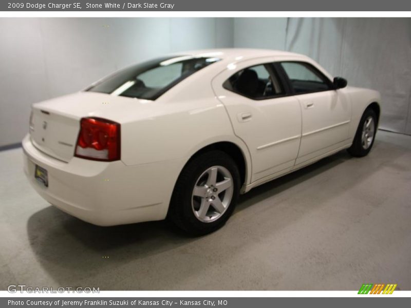 Stone White / Dark Slate Gray 2009 Dodge Charger SE