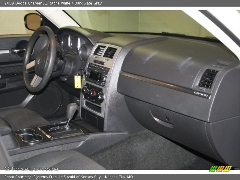 Stone White / Dark Slate Gray 2009 Dodge Charger SE