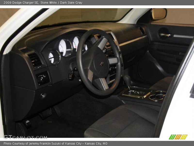 Stone White / Dark Slate Gray 2009 Dodge Charger SE