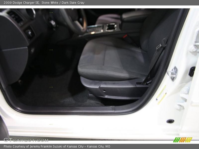Stone White / Dark Slate Gray 2009 Dodge Charger SE