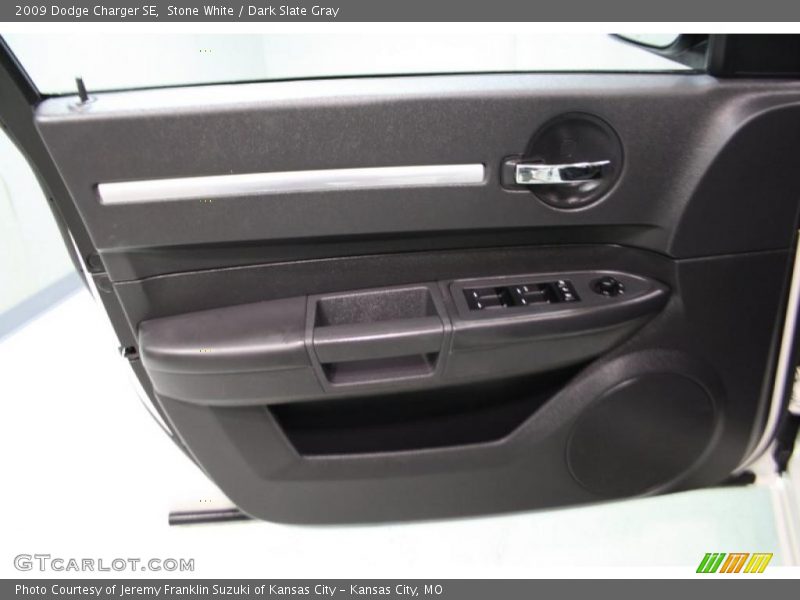 Stone White / Dark Slate Gray 2009 Dodge Charger SE