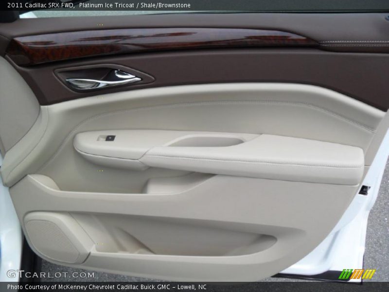 Platinum Ice Tricoat / Shale/Brownstone 2011 Cadillac SRX FWD
