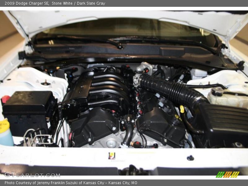 Stone White / Dark Slate Gray 2009 Dodge Charger SE