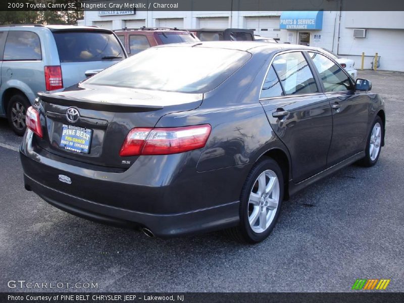 Magnetic Gray Metallic / Charcoal 2009 Toyota Camry SE