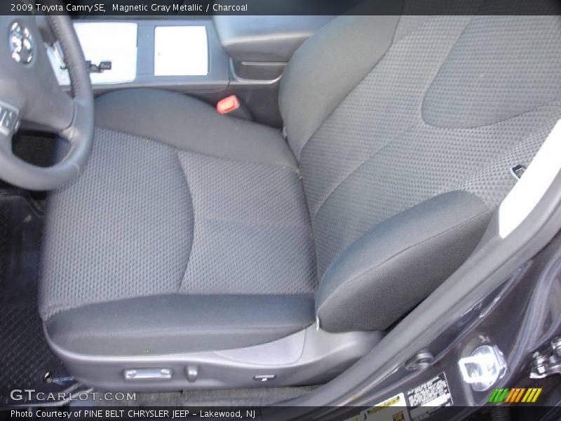 Magnetic Gray Metallic / Charcoal 2009 Toyota Camry SE