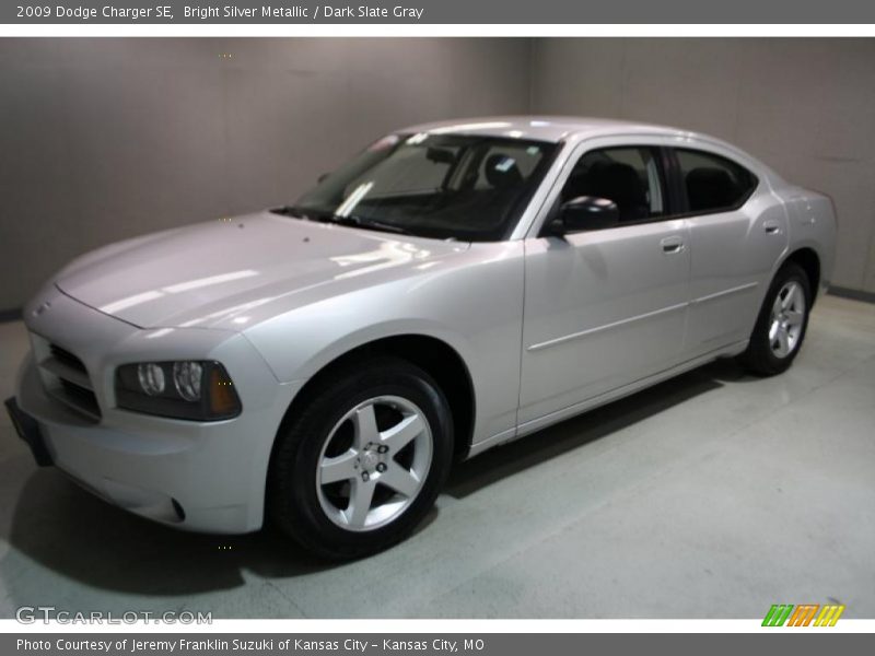 Bright Silver Metallic / Dark Slate Gray 2009 Dodge Charger SE