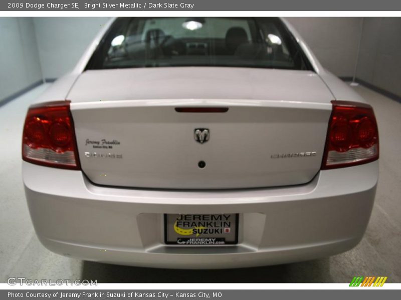Bright Silver Metallic / Dark Slate Gray 2009 Dodge Charger SE