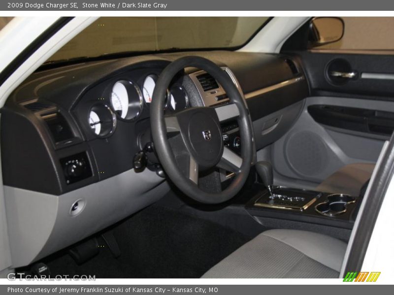 Stone White / Dark Slate Gray 2009 Dodge Charger SE