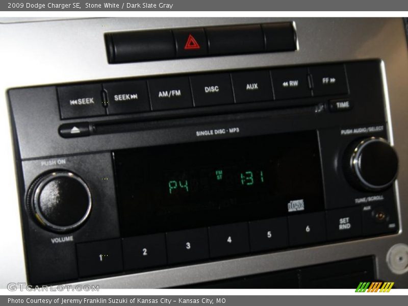 Stone White / Dark Slate Gray 2009 Dodge Charger SE