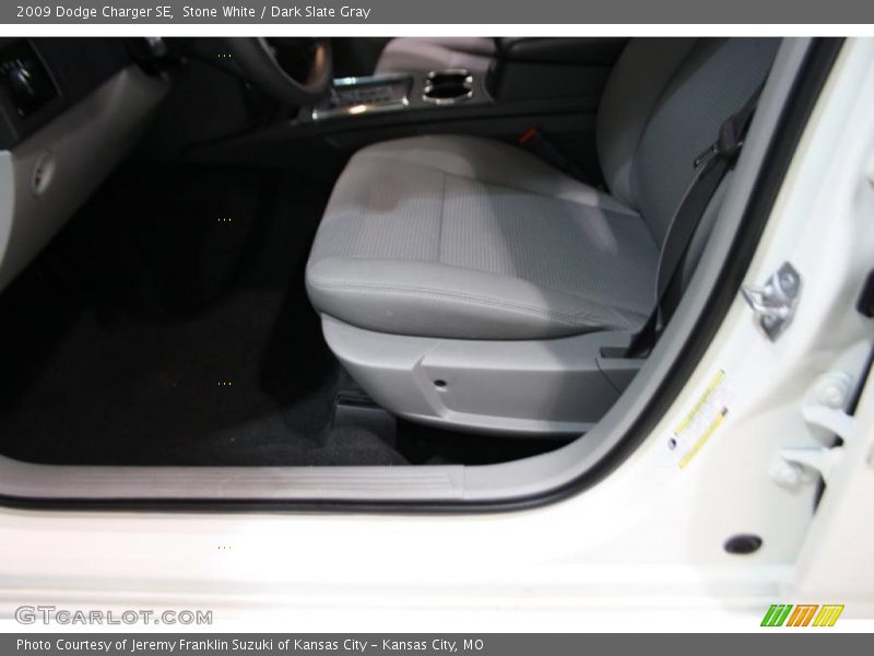 Stone White / Dark Slate Gray 2009 Dodge Charger SE