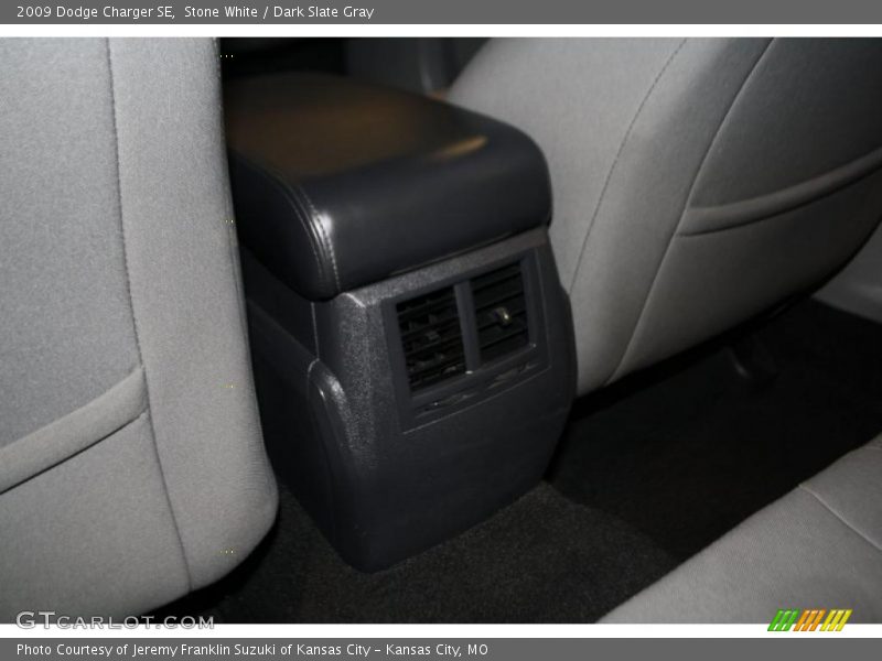 Stone White / Dark Slate Gray 2009 Dodge Charger SE