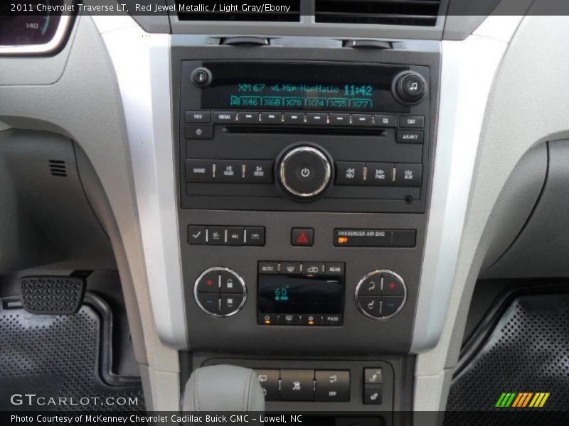 Red Jewel Metallic / Light Gray/Ebony 2011 Chevrolet Traverse LT